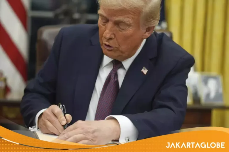 ترامب يعلن عن فرض رسوم تصل إلى 25٪ على المكسيك وكندا تبدأ يوم الثلاثاء دون تأجيل